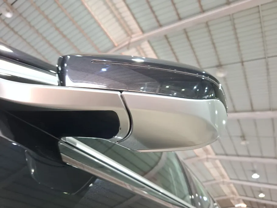 بي ام دبليو الفئة الخامسة 520i 2024 