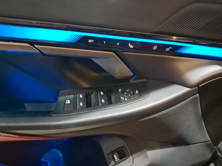 بي ام دبليو الفئة الخامسة 520i 2024 