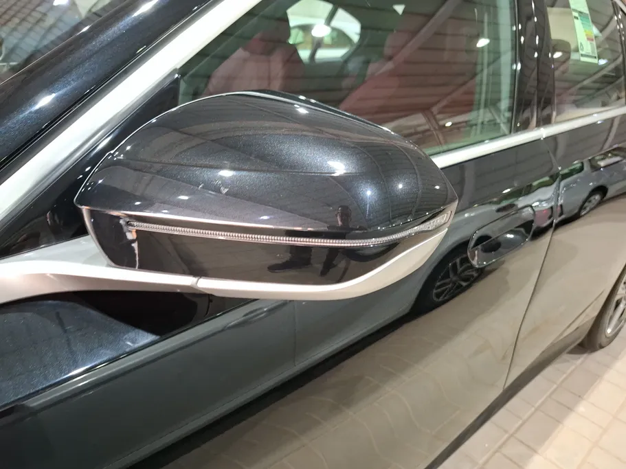 بي ام دبليو الفئة الخامسة 520i 2024 