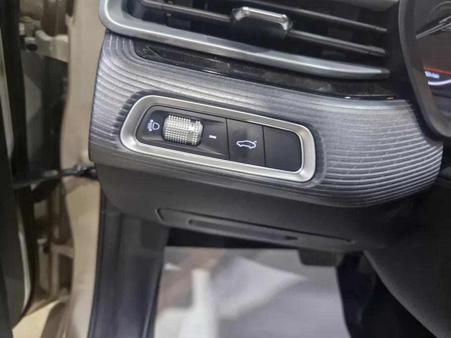 2025 Geely Emgrand GS 