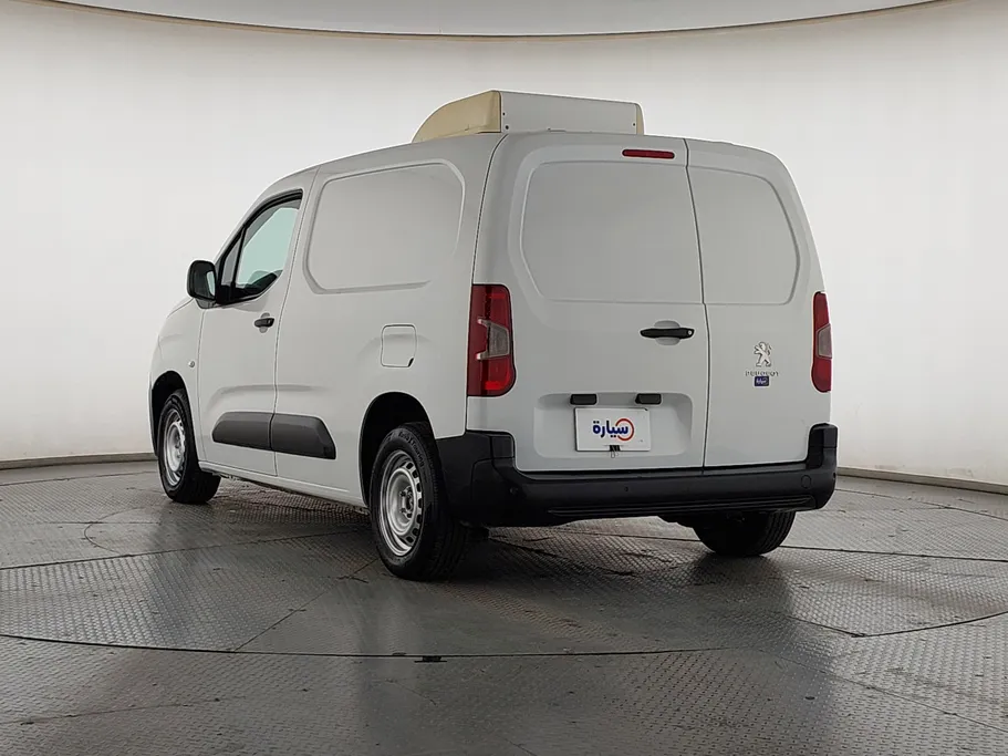 2022 Peugeot Partner Refrigerated 