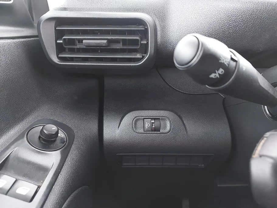 2022 Peugeot Partner Refrigerated 