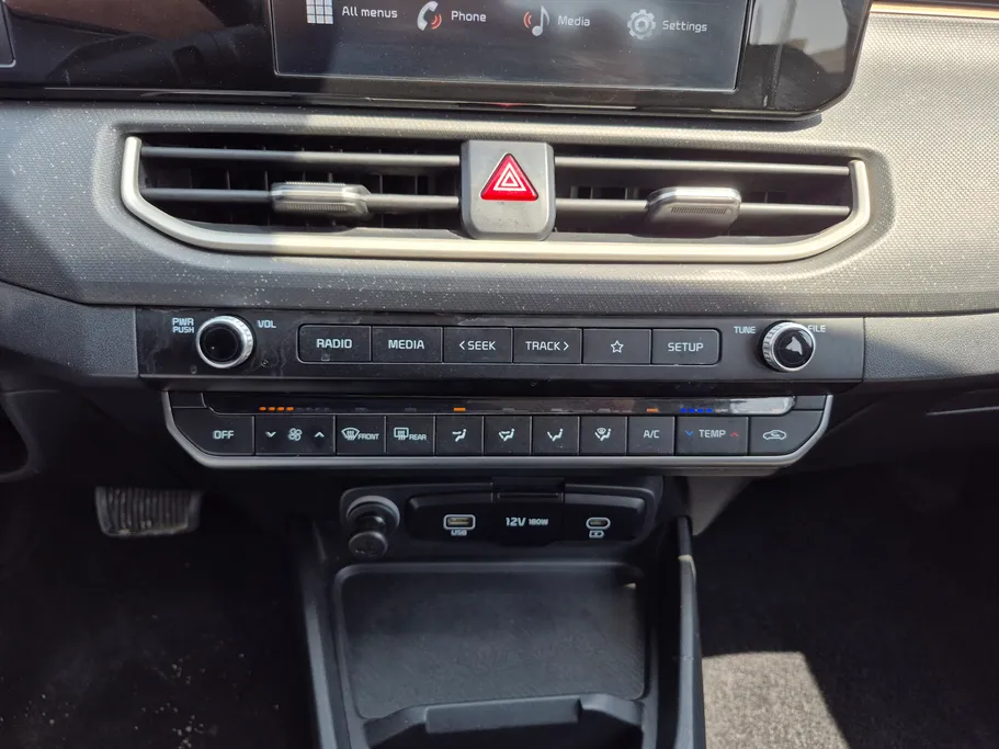 2024 Kia K3 EX 