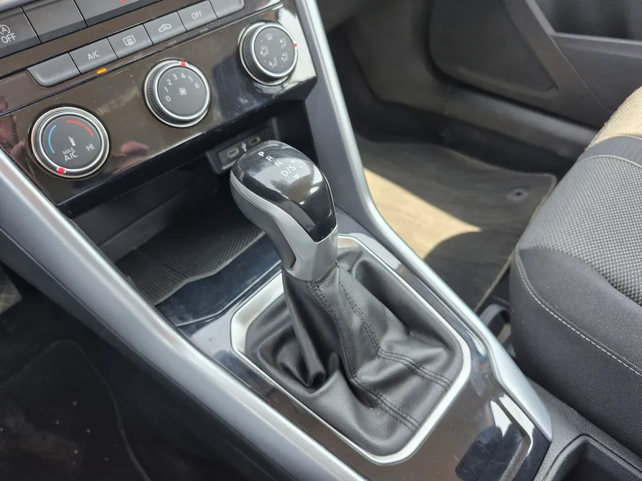 2024 Volkswagen T Roc Life 