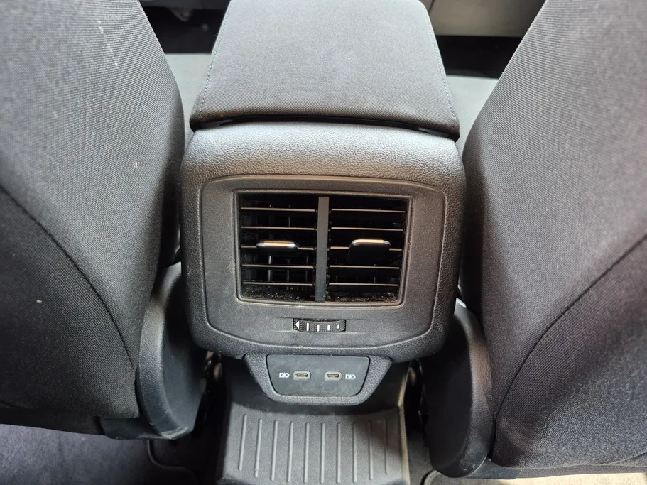 2024 Volkswagen T Roc Life 