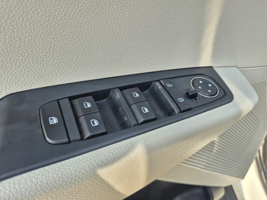 2025 Kia Carens LX S1 