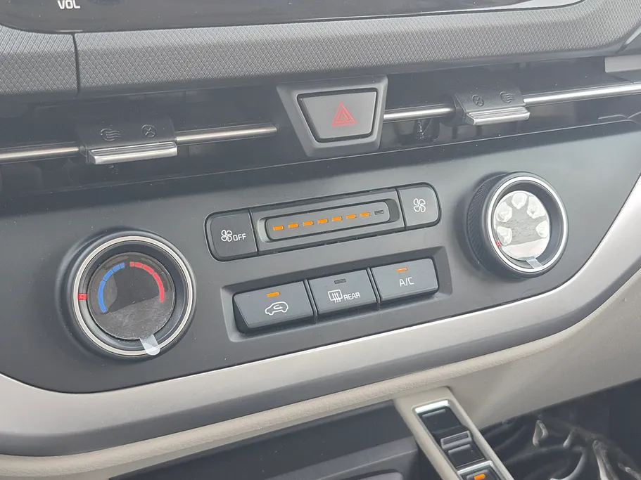 2025 Kia Carens LX S1 