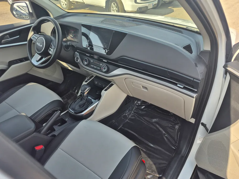 2025 Kia Carens LX S1 