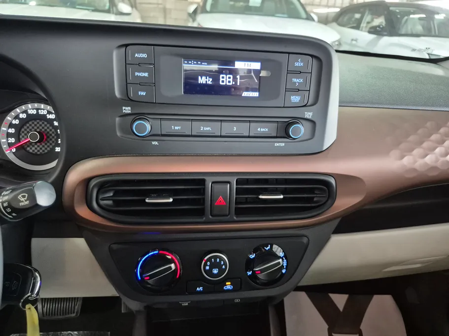 2024 Hyundai Grand i10 Fleet 