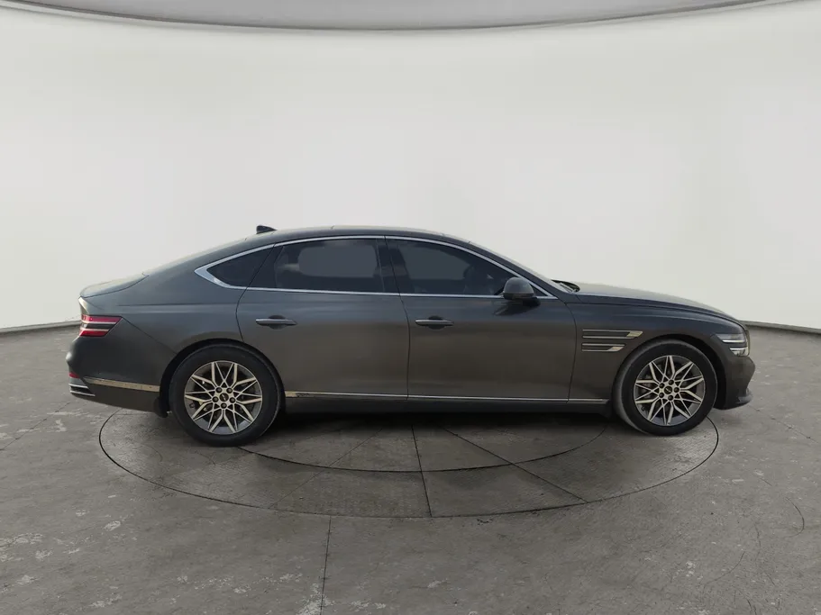 2025 Genesis G80 PRESTIGE 