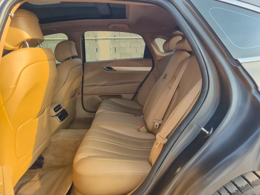 2025 Genesis G80 PRESTIGE 