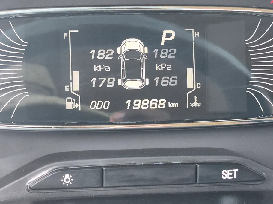 2023 Chevrolet Groove Premier 