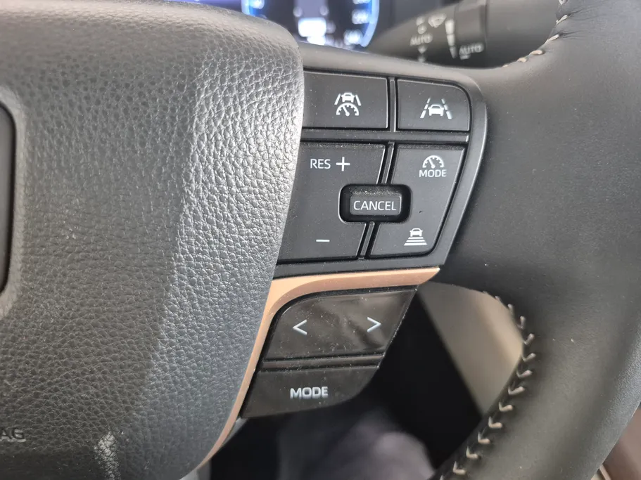 2025 Toyota Crown Premium 