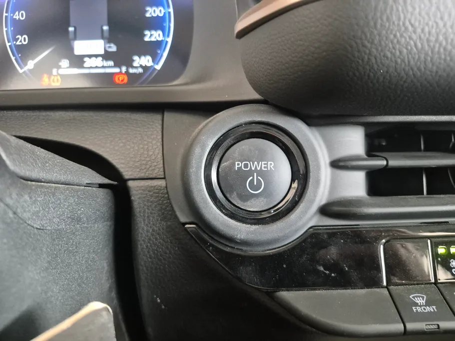 2025 Toyota Crown Premium 