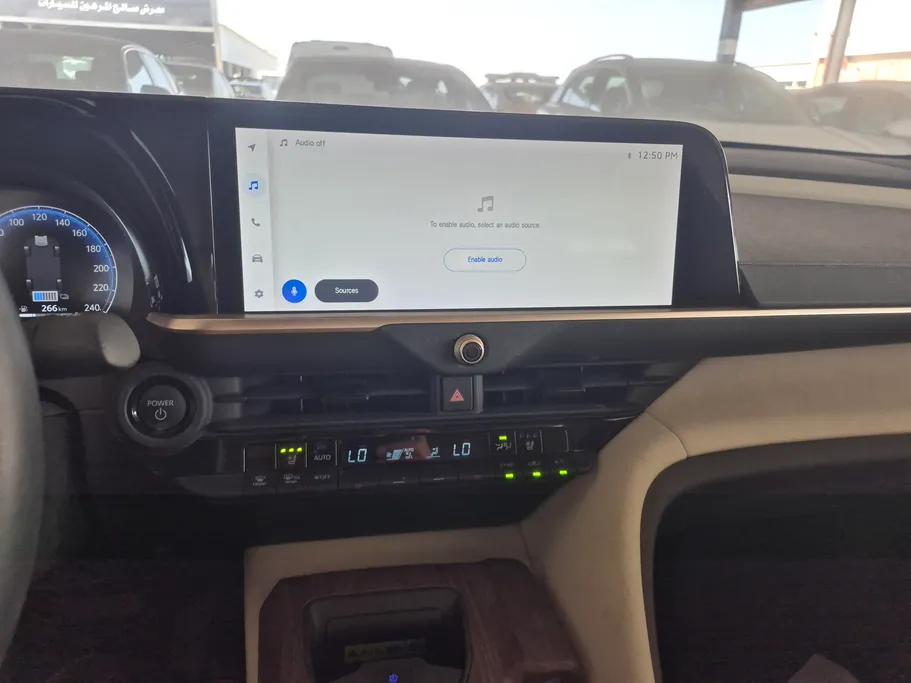 2025 Toyota Crown Premium 