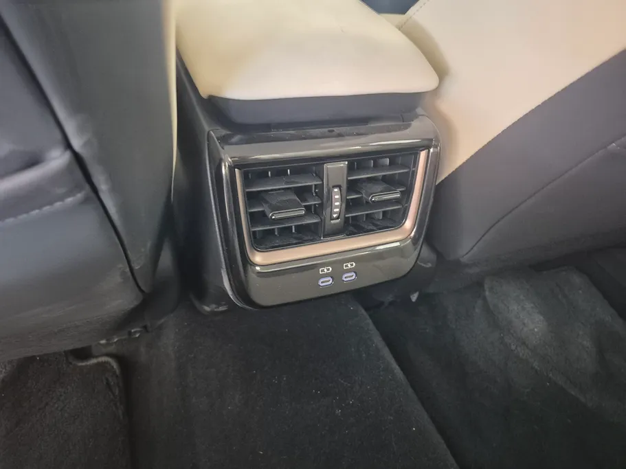 2025 Toyota Crown Premium 
