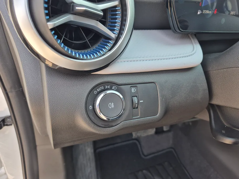 2026 Chevrolet Cruze LT 