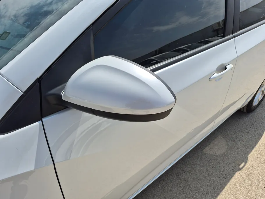 2026 Chevrolet Cruze LT 
