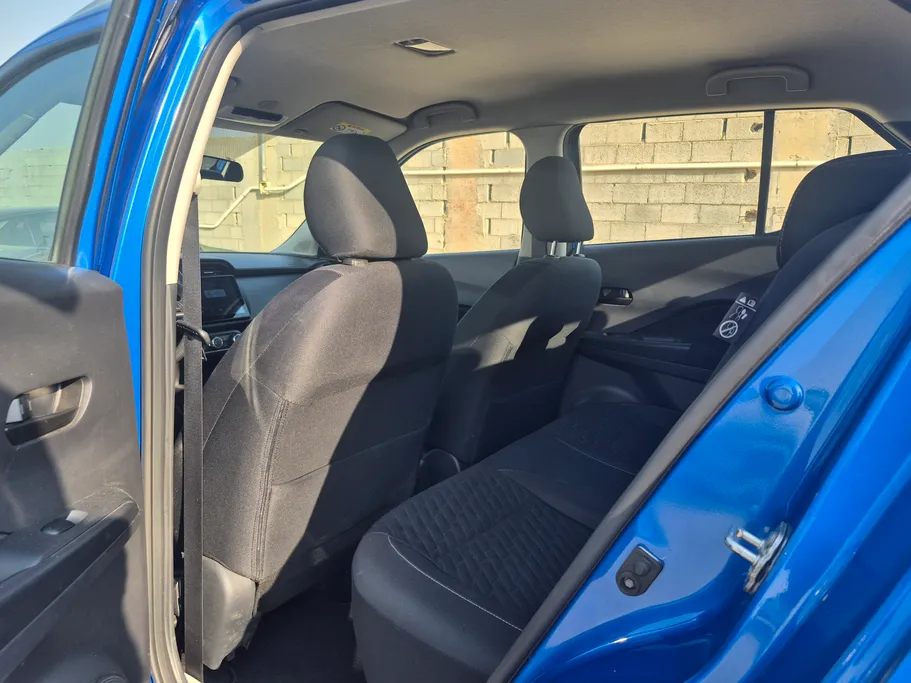 2024 Nissan Kicks S 