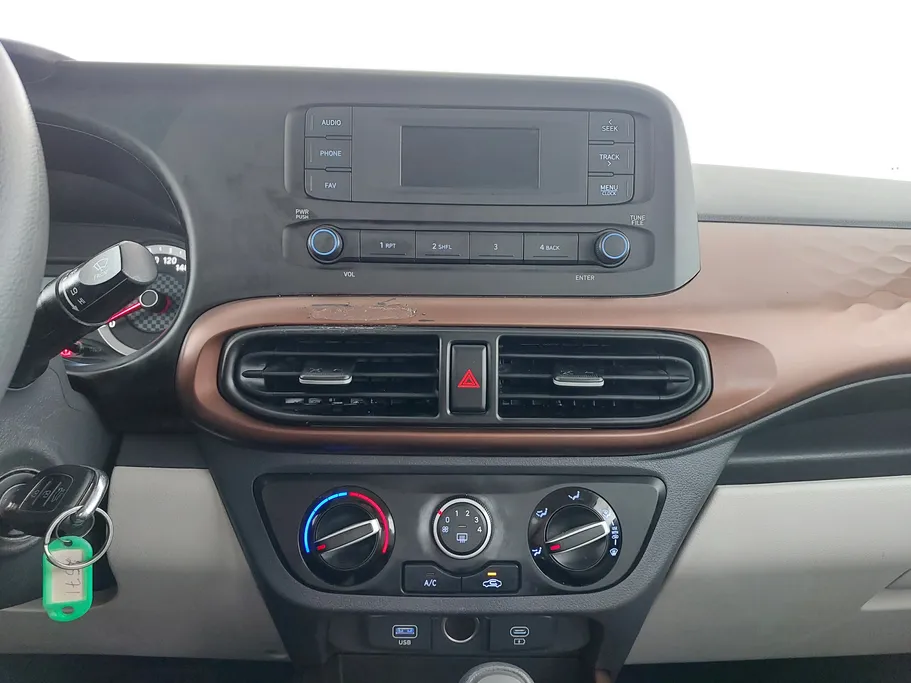 هيونداي Grand i10 فلييت 2024 