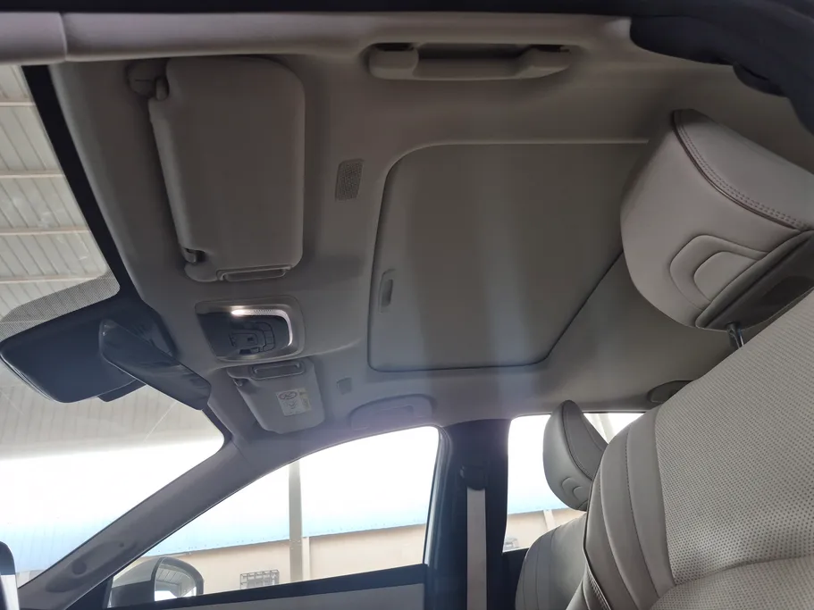 2025 Toyota Crown Premium 