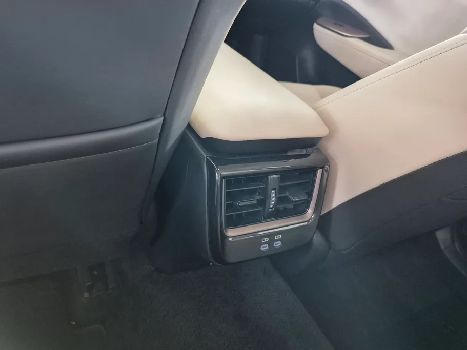 2025 Toyota Crown Premium 