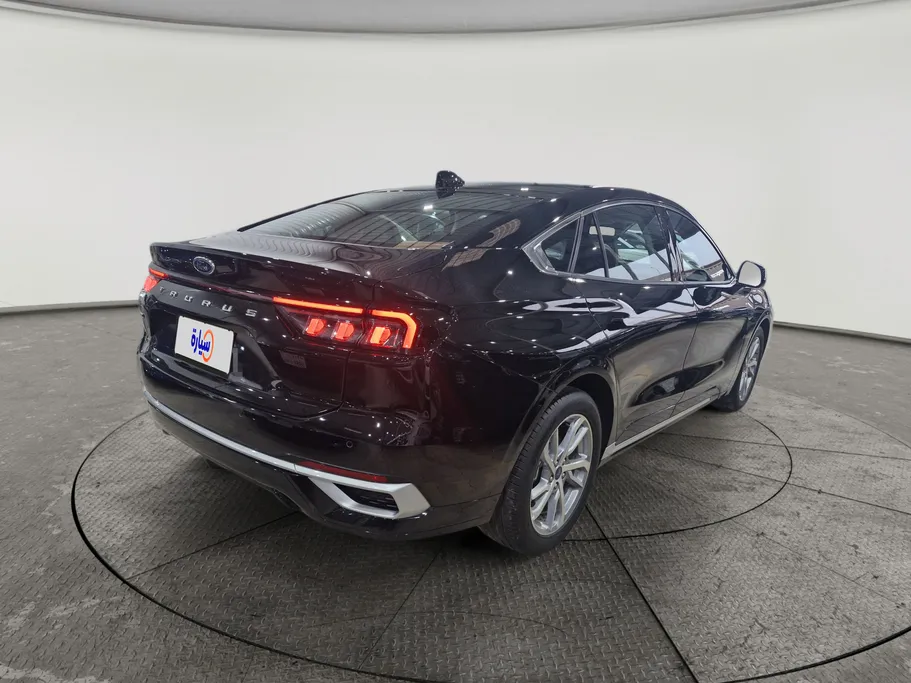 2023 Ford Taurus Trend 