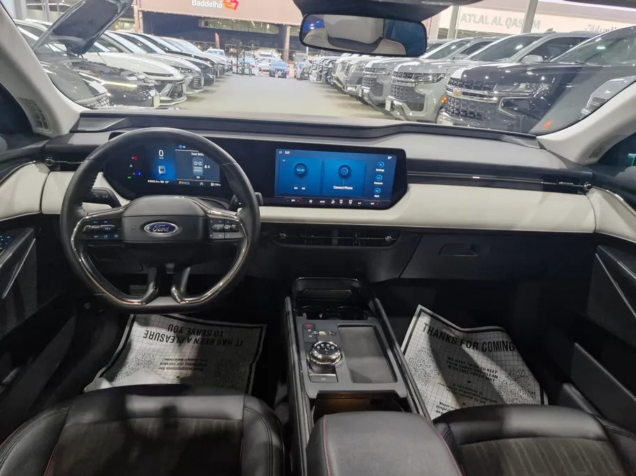 2023 Ford Taurus Trend 