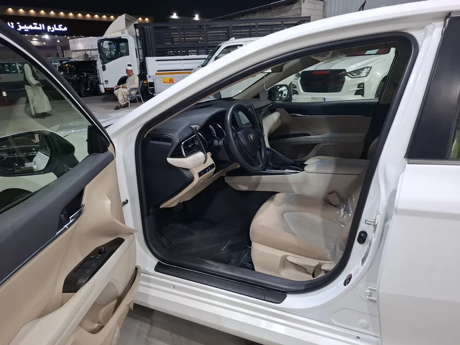 2024 Toyota Camry  LE 