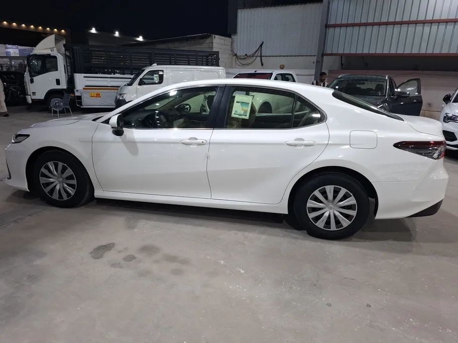 2024 Toyota Camry  LE 