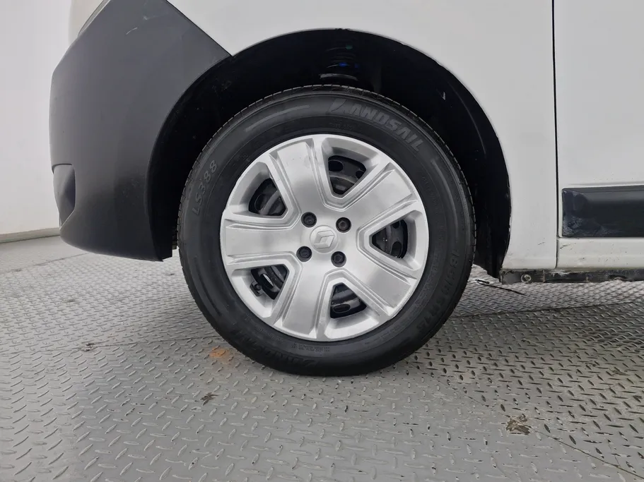 2021 Renault Docker Van بضاعة 