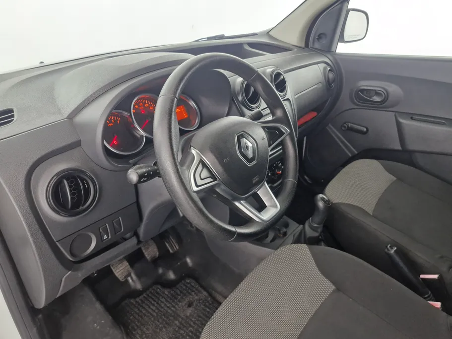 2021 Renault Docker Van بضاعة 