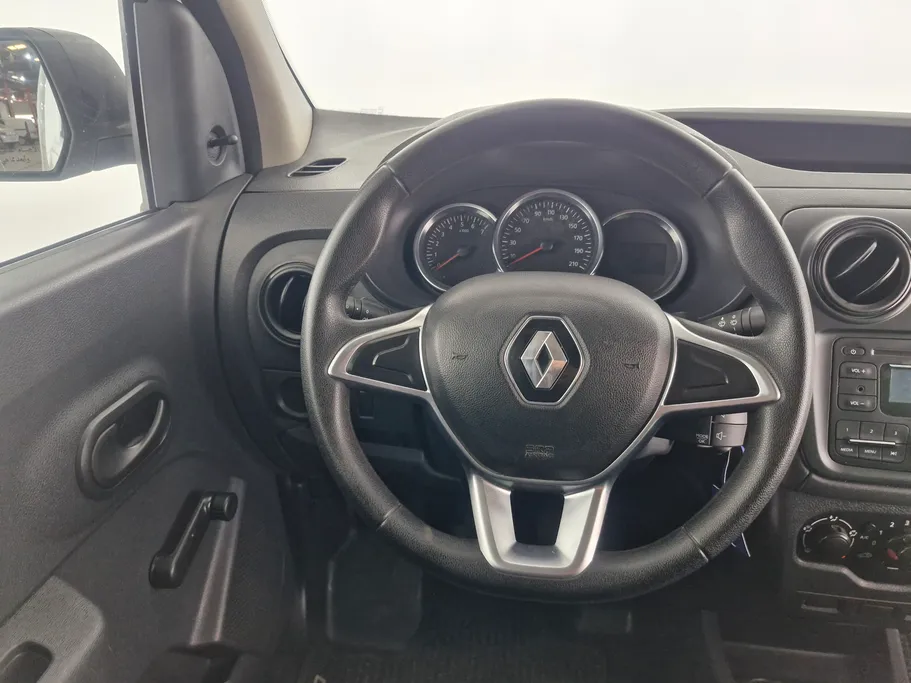 2021 Renault Docker Van بضاعة 
