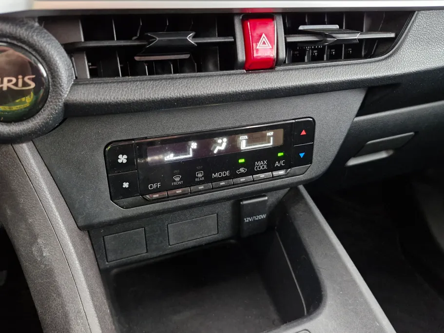 2024 Toyota Yaris  Y 