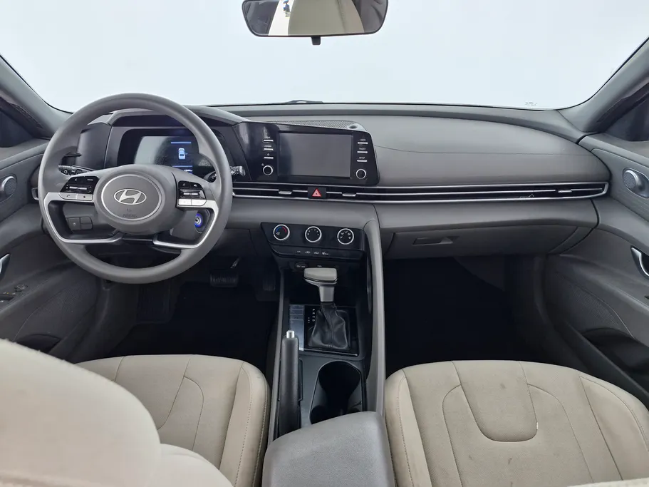 2025 هيونداي Elantra فلييت 