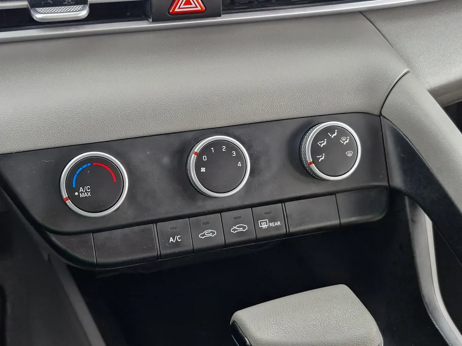 2025 هيونداي Elantra فلييت 
