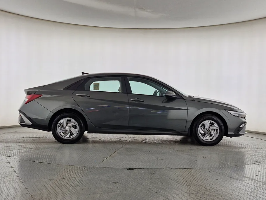 2025 هيونداي Elantra فلييت 
