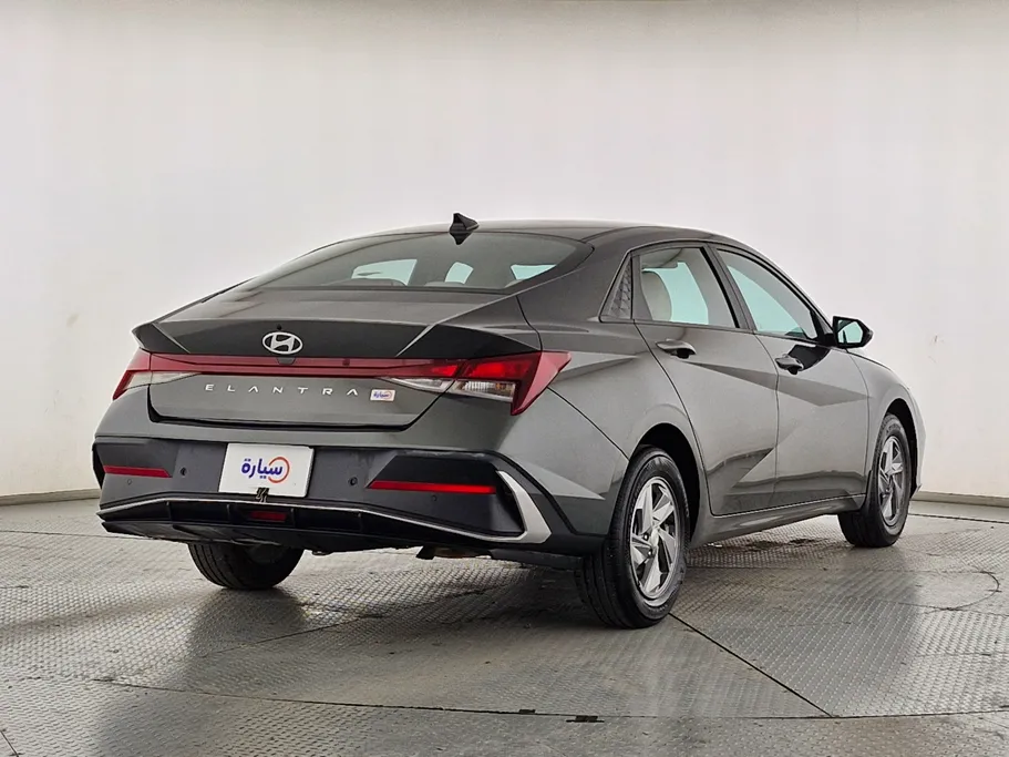 2025 هيونداي Elantra فلييت 