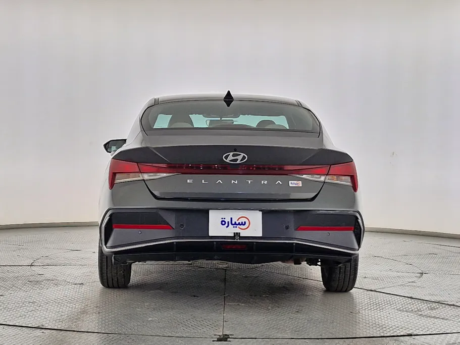 2025 هيونداي Elantra فلييت 