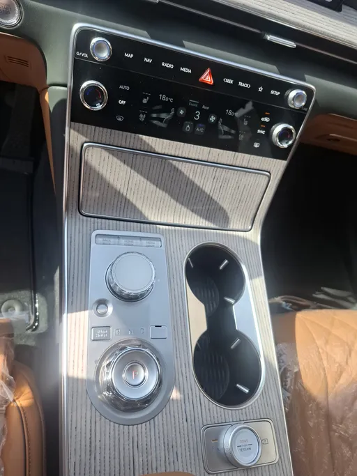 جينيسيس GV80 Royal 2026 