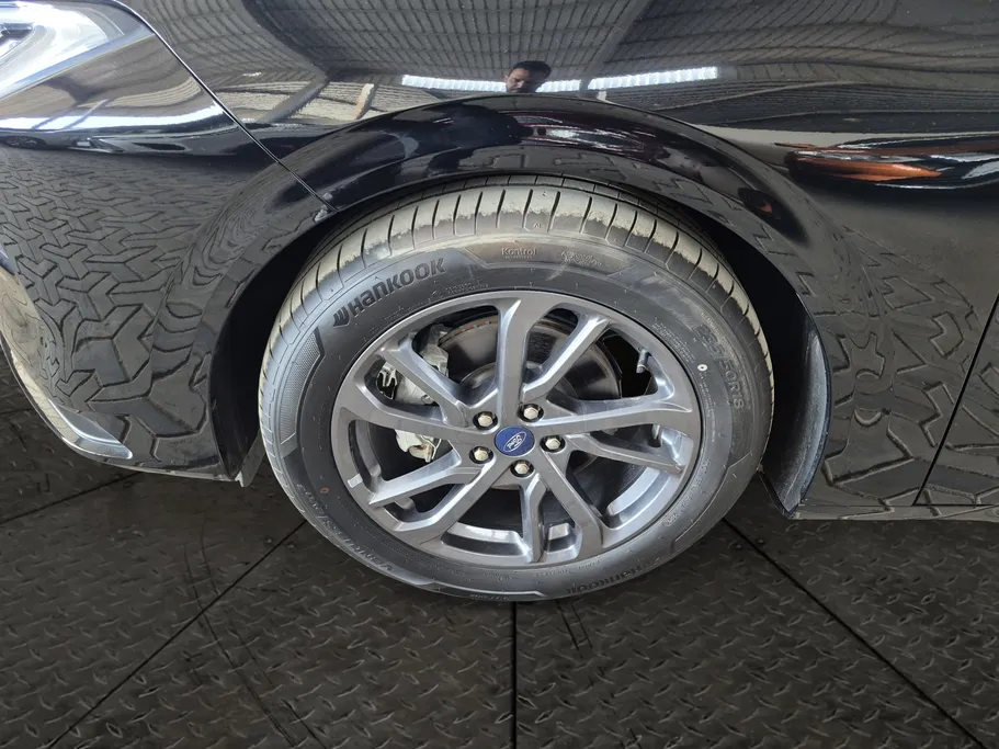 2025 Ford Taurus Trend 