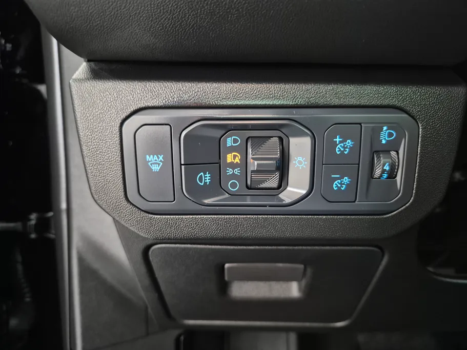 2025 Ford Taurus Trend 