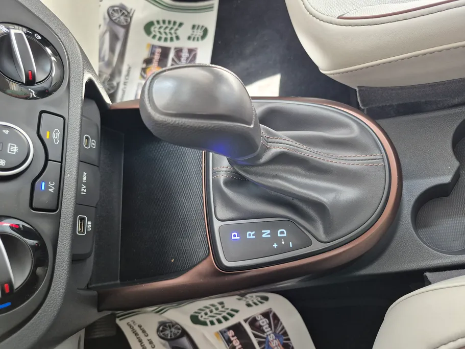هيونداي Grand i10 سمارت 2024 