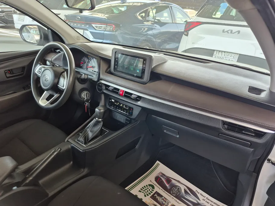 2024 Toyota Yaris  Y 