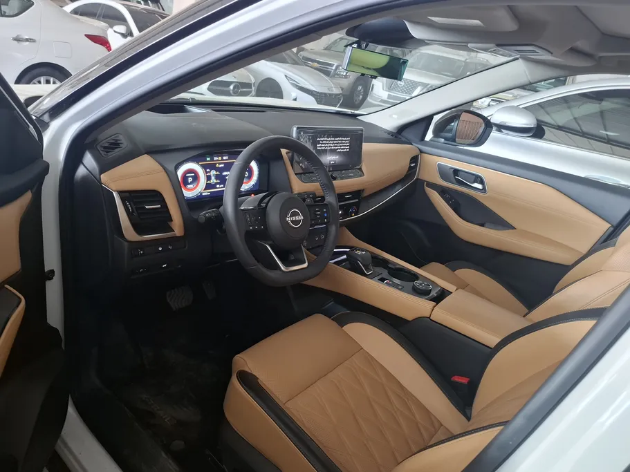 نيسان أكس تريل SV Plus 2025 