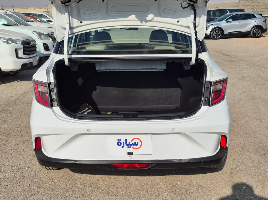 هيونداي Grand i10 فلييت 2024 