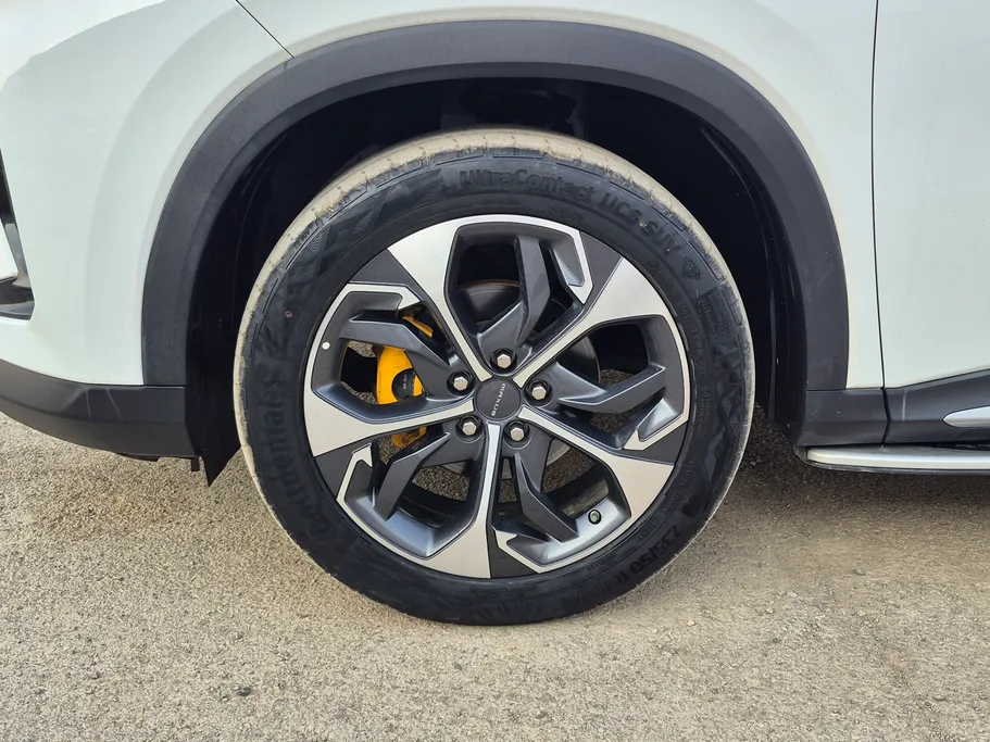 ماكسيوس D60 Exactive Luxury 2023 