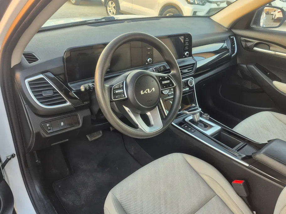 2024 Kia Seltos LX 