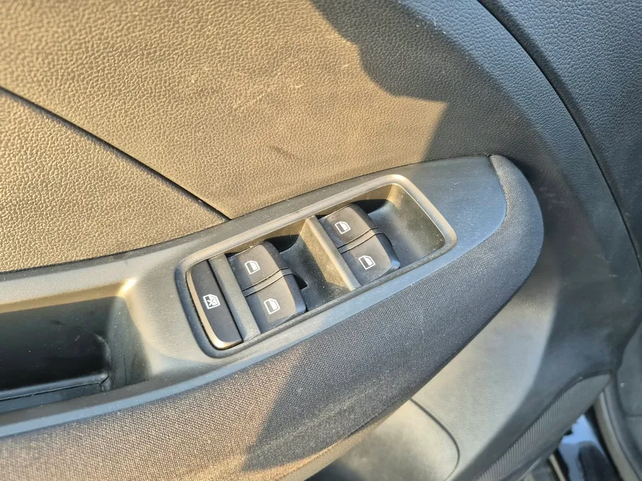 ام جي ZS STD 2023 