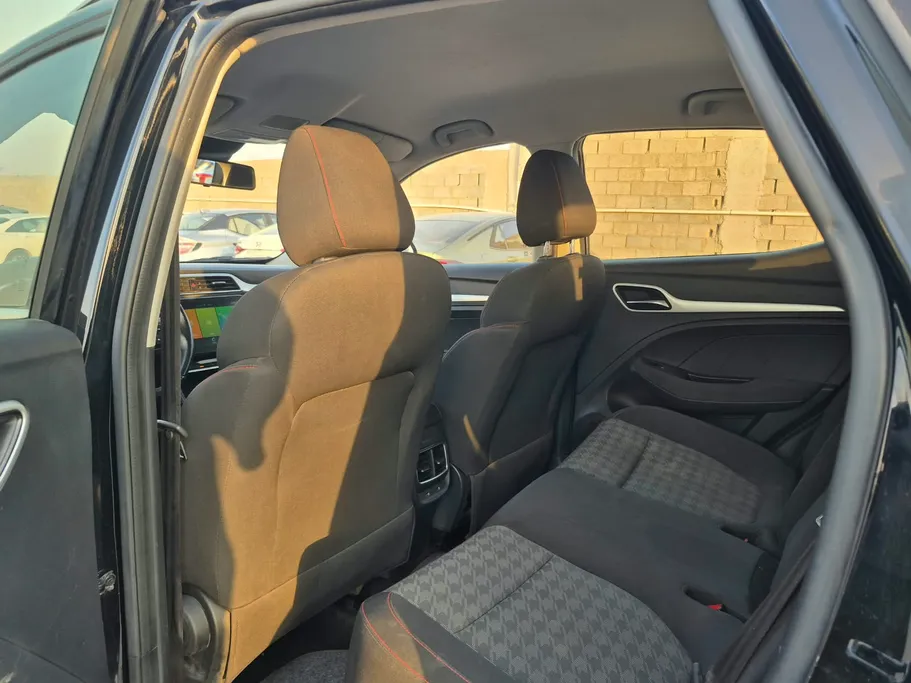 ام جي ZS STD 2023 